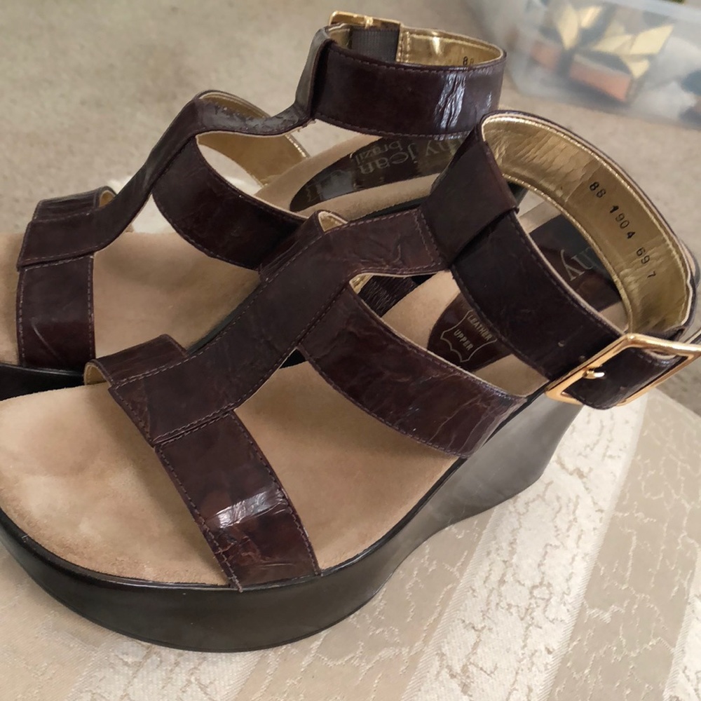 Flatform sandals